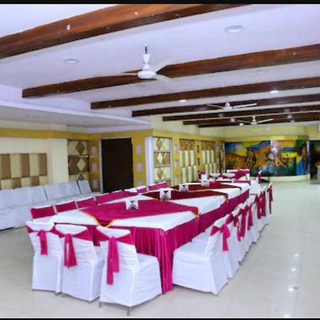 Hotel Ng Paradise Jagadhri Ngoại thất bức ảnh